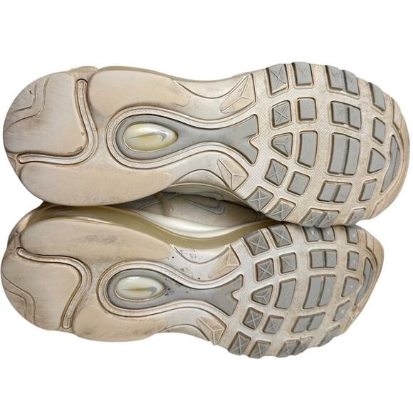 Nike Women's Air Max 97 Triple White Shoes Sneakers Size 9 DH8016-100 Athleisure - Picture 4 of 15